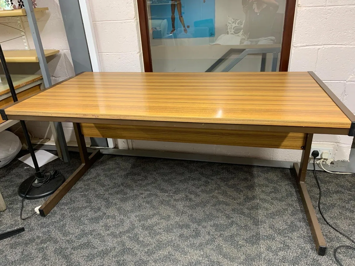 Filing Cabinets and desks  €20 EACH - Image 3