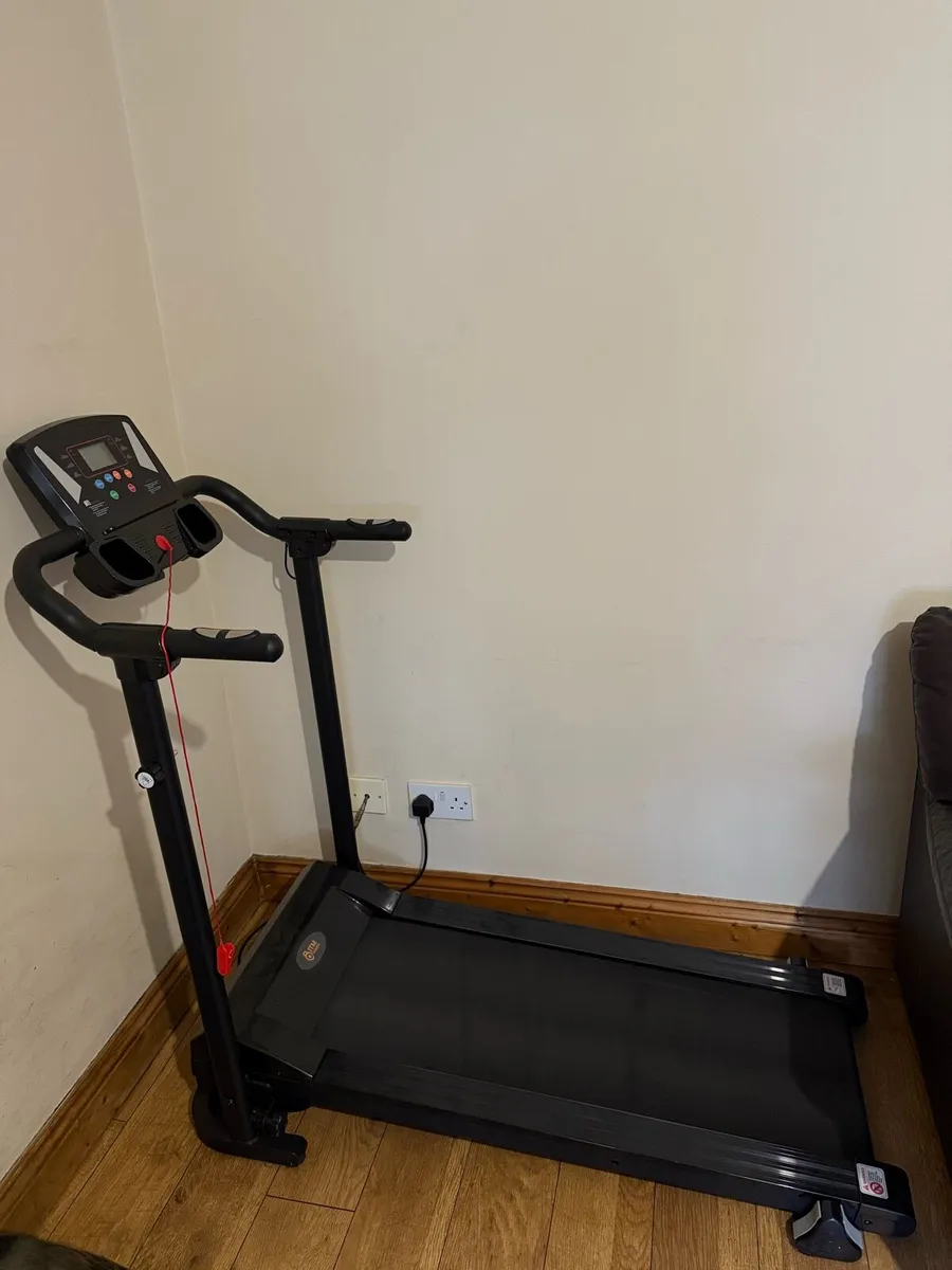 Treadmill - Image 1