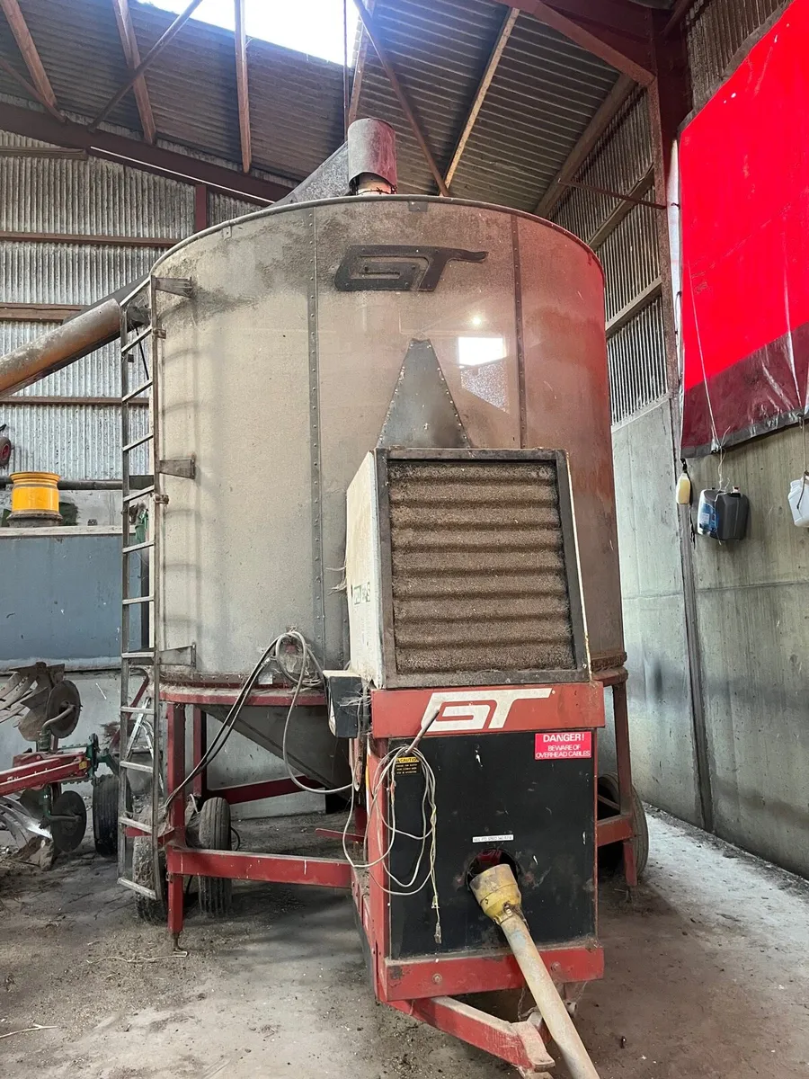 Oil fired grain dryer - Image 1