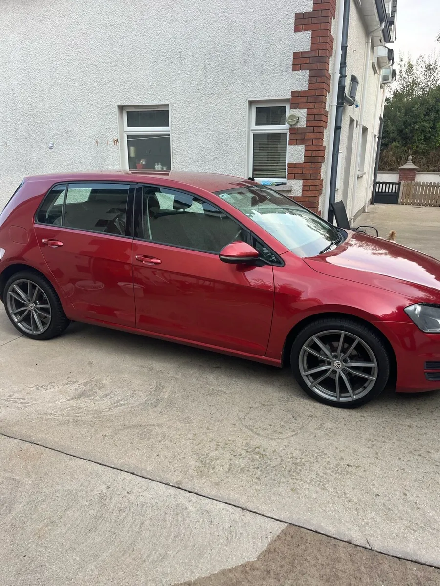 142 VW Golf SE Bluemotion 1.6 Diesel 105BHP - Image 1