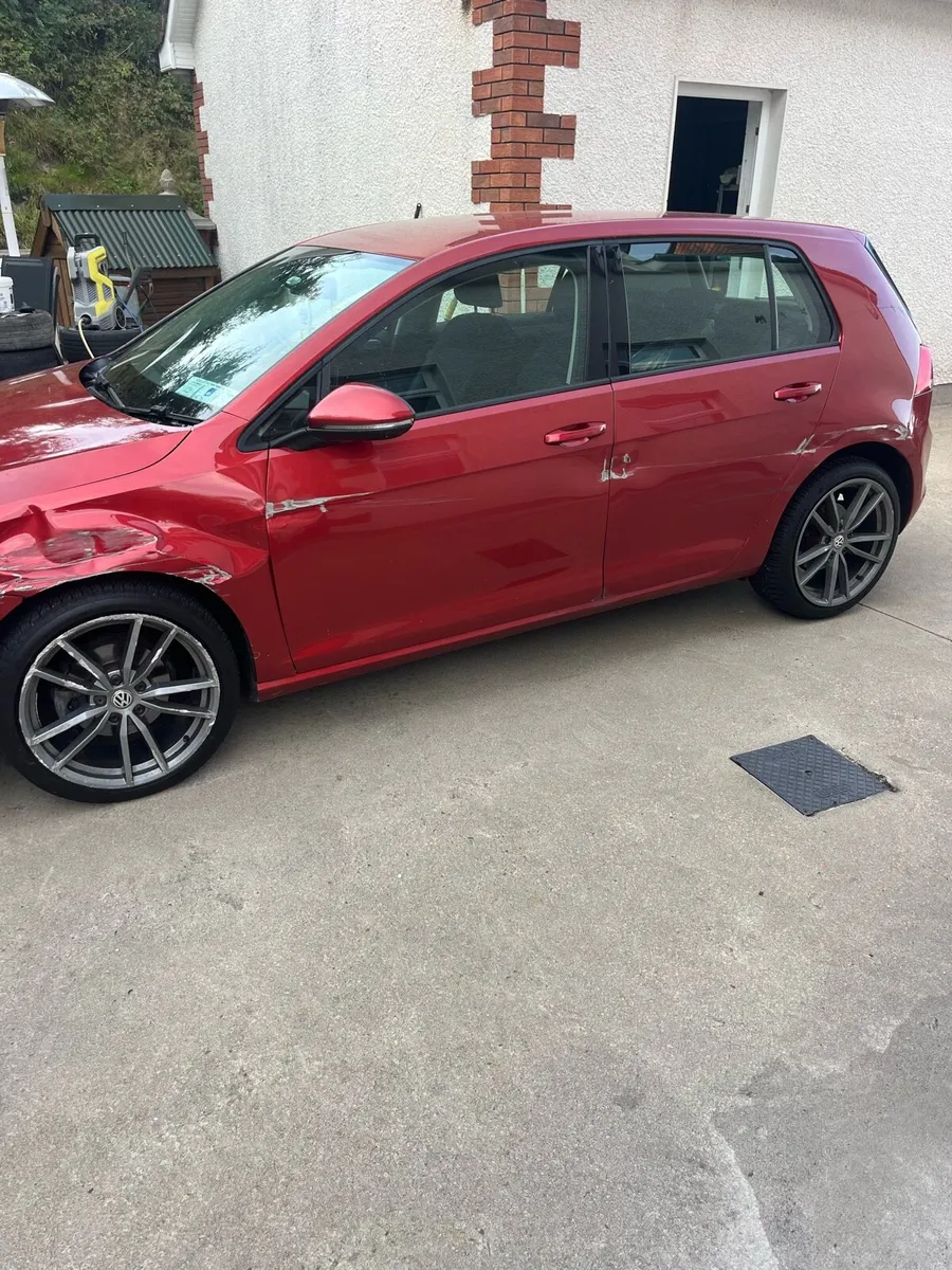 142 VW Golf SE Bluemotion 1.6 Diesel 105BHP - Image 4