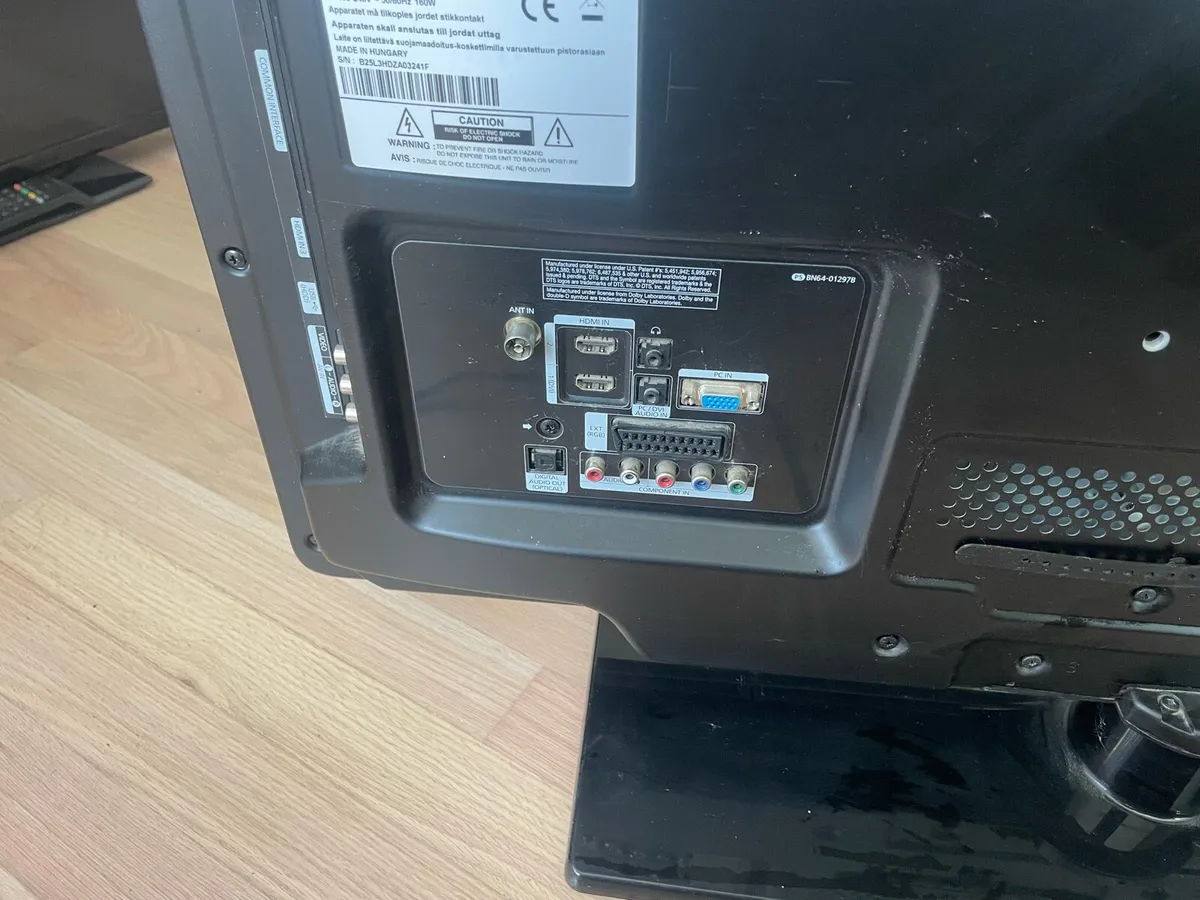 37 inch Samsung Tv - Image 4