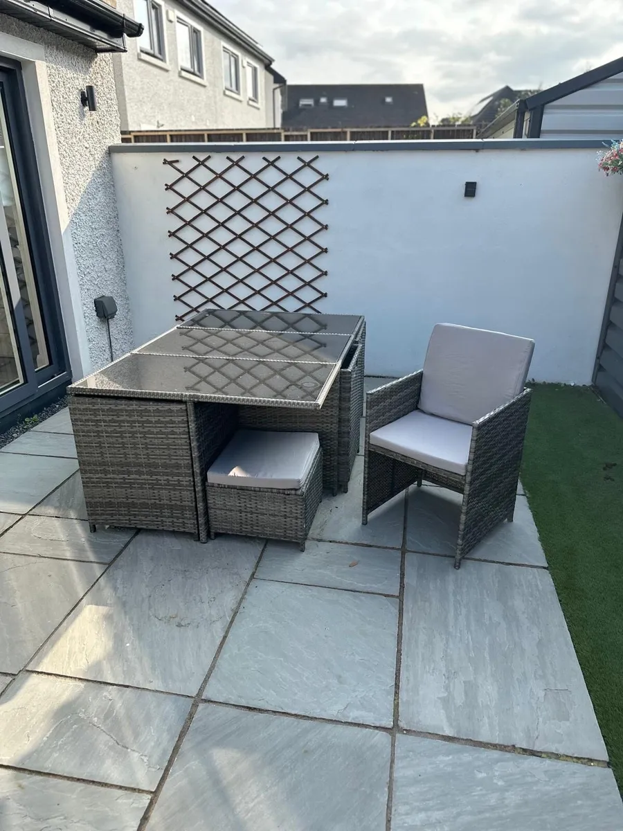 10 seat cube set - Image 1