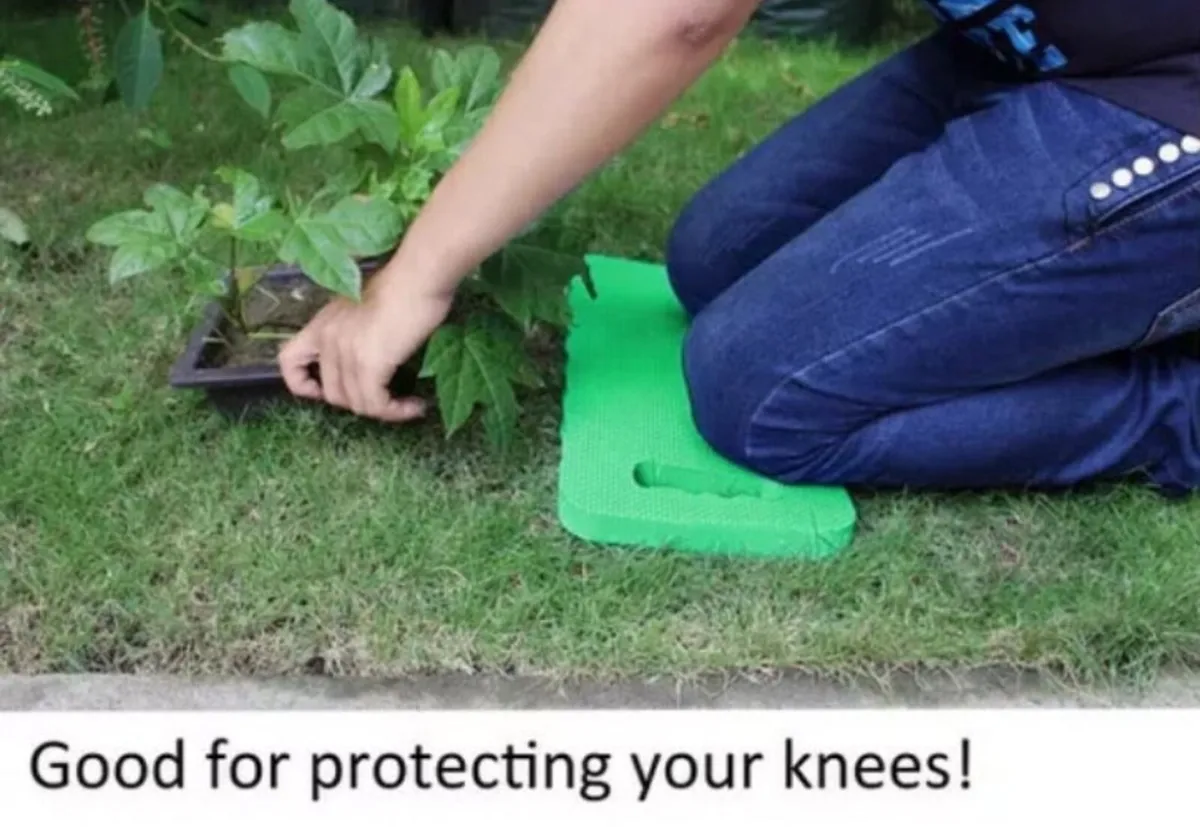 Gardener Kneeler Foam Comfort Mat Cushion - Image 1