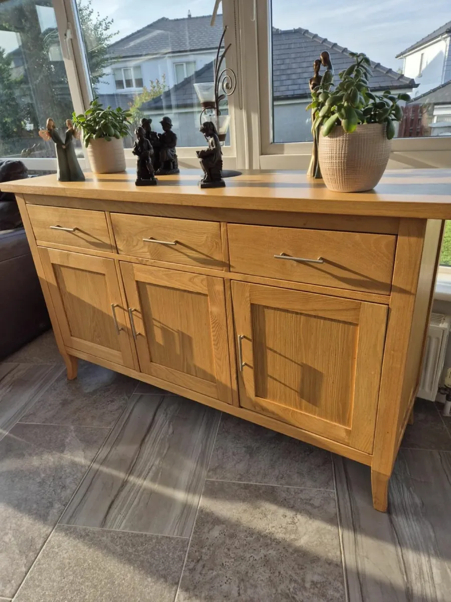 Solid Oak Dining Table & Matching Sideboard - Image 2