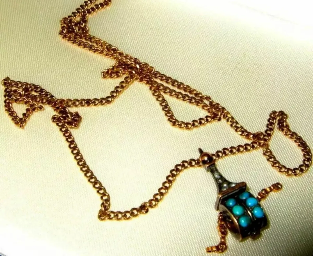 Vintage Hallmarked 9ct Charm & Chain - Image 4