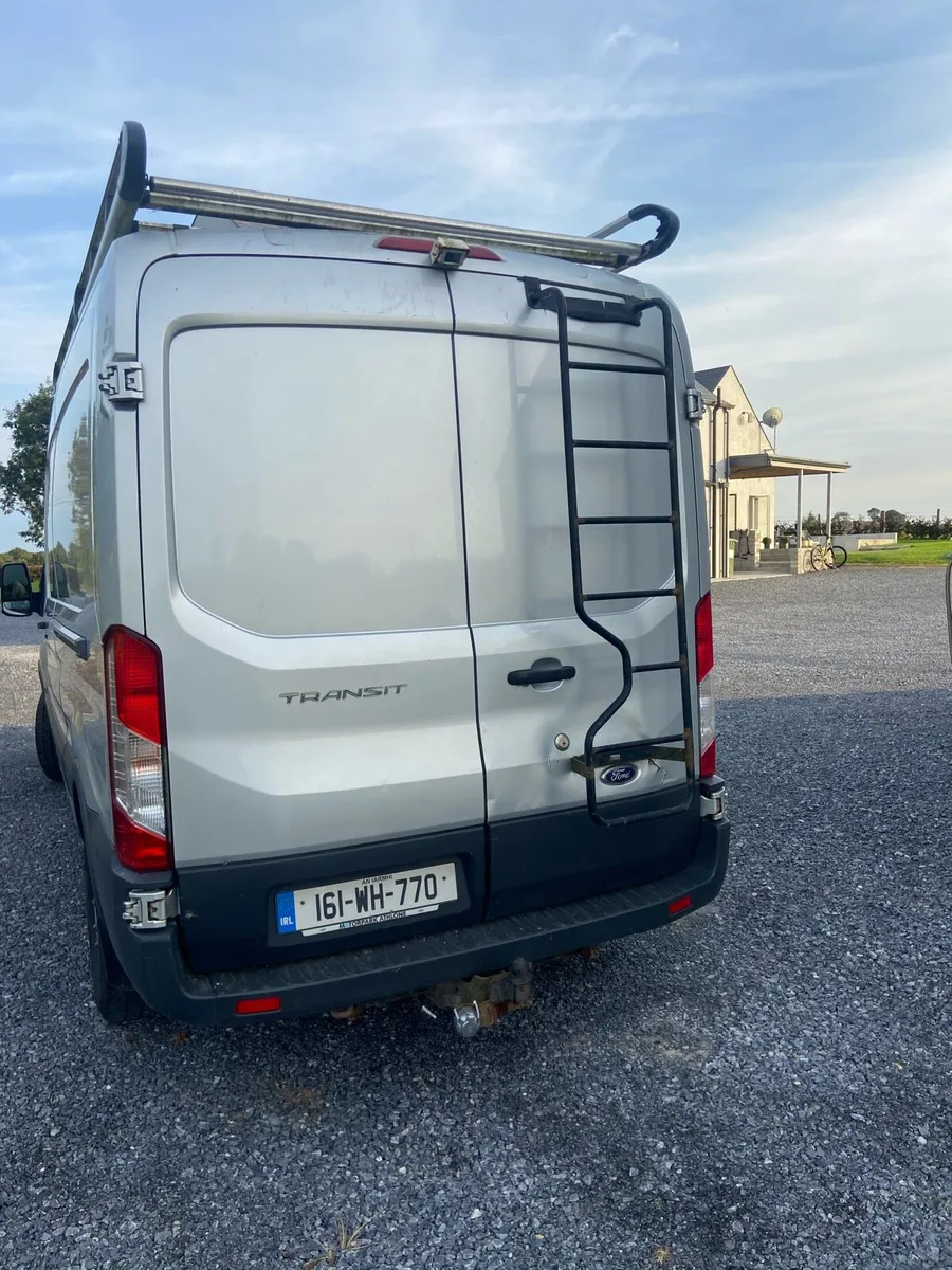 Ford Transit - Image 2