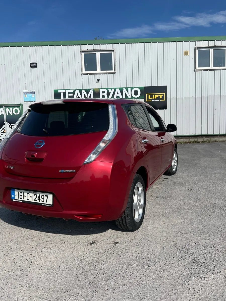 Nissan leaf - Image 4