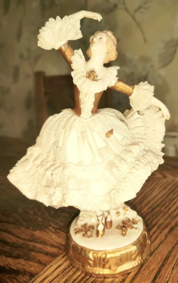 FLORENTINE BALLERINA, 24CT Gold Painted Dresden ! - Image 1