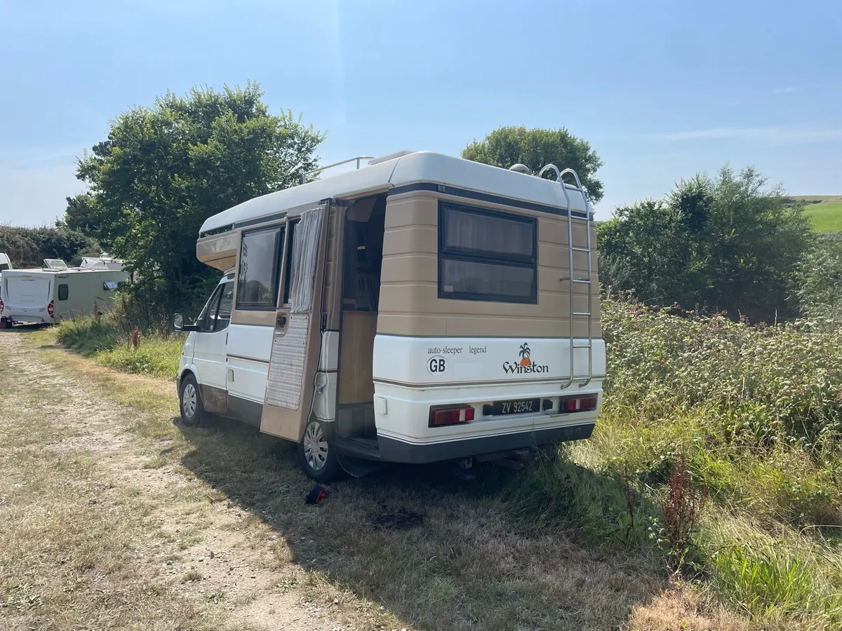 Vintage campervan - Image 2