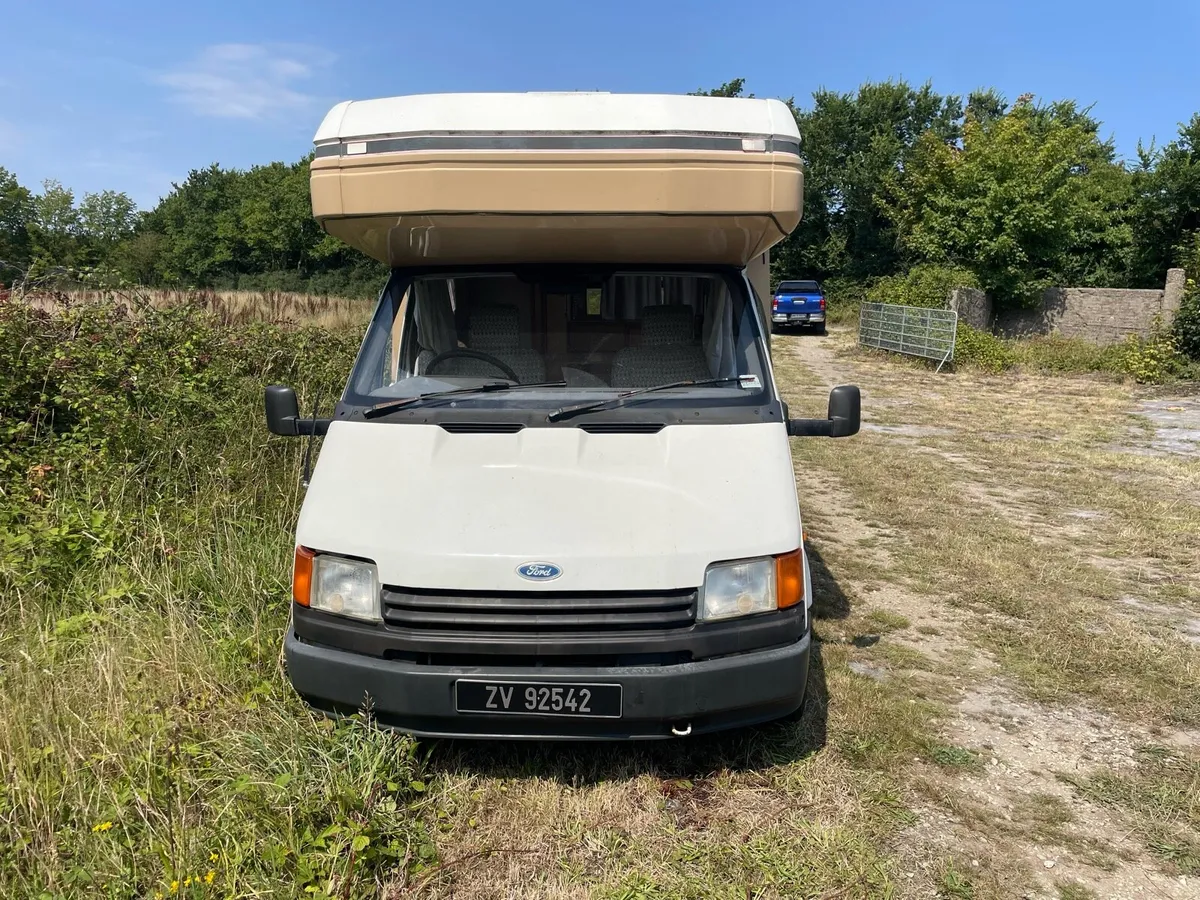 Vintage campervan - Image 3