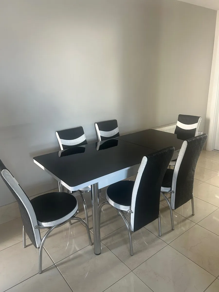Dining table and chairs - Image 2