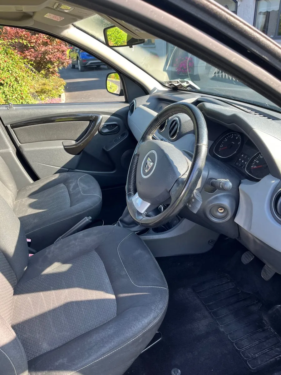 Dacia Duster 2013 - Image 2
