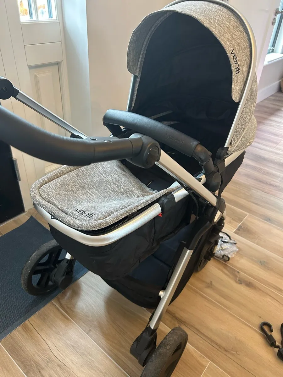 Complete Venti Baby Travel System - Image 4