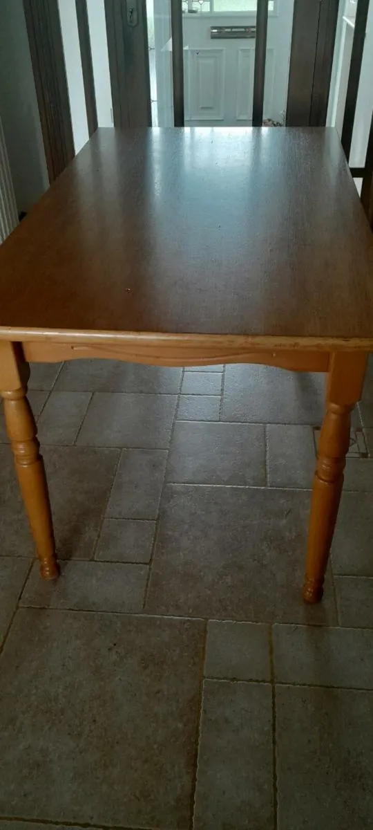Kitchen table and 4 chairs - Image 4