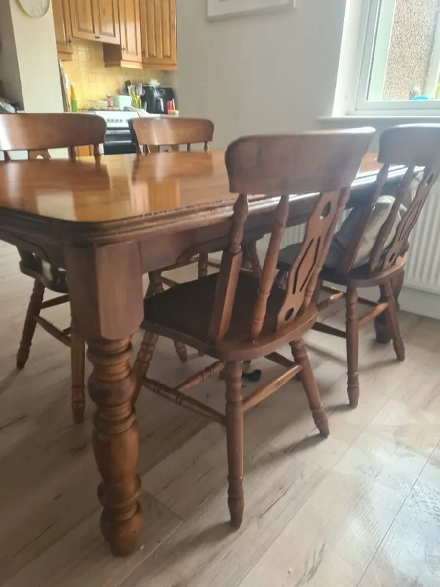 Solid wood dining table & 6 chairs - Image 4