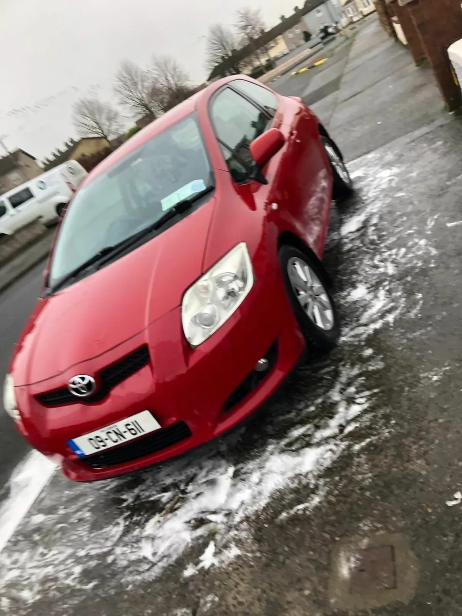 Toyota Auris 2009 - Image 1