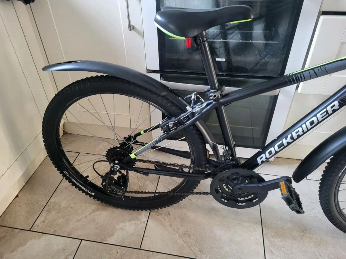 Kids bike (LIKE NEW) - Image 2