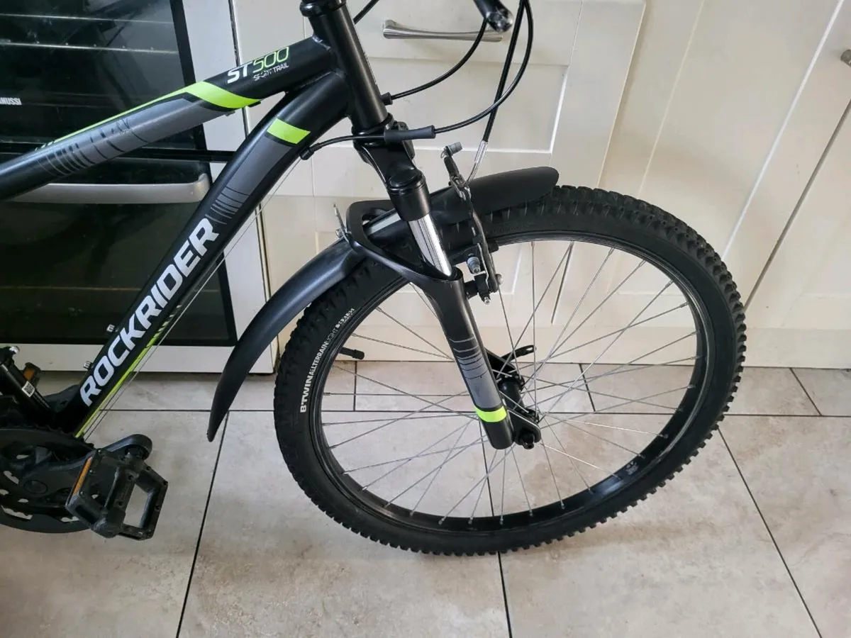 Kids bike (LIKE NEW) - Image 3