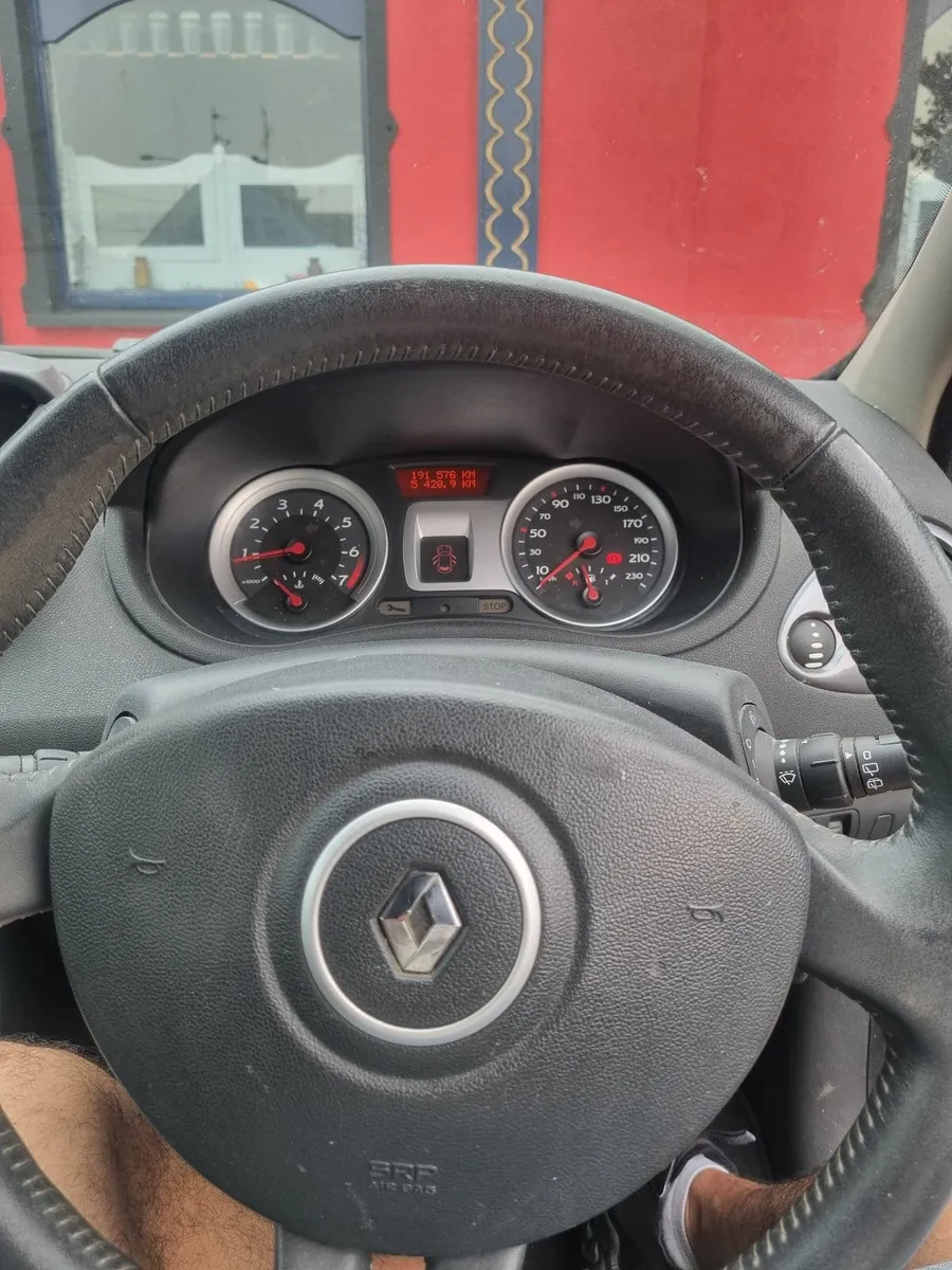 Car - Image 1