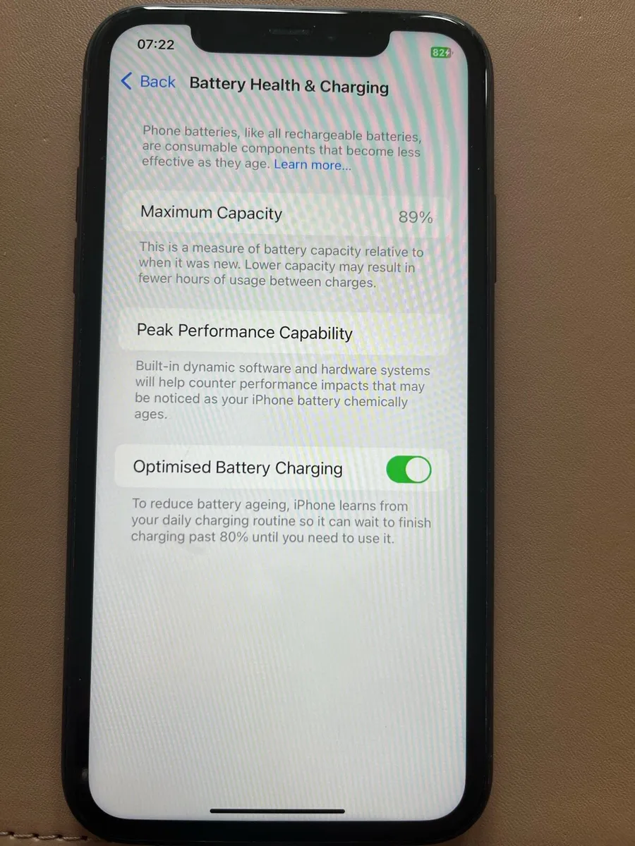 iPhone 11 -64GB - Image 2