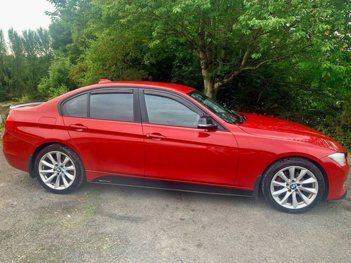 2012 BMW 318 D - Image 3