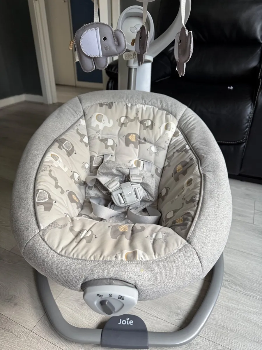 Baby swing - Image 2