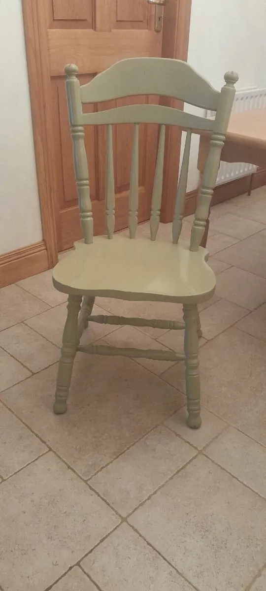 Kitchen table and 4 chairs - Image 1