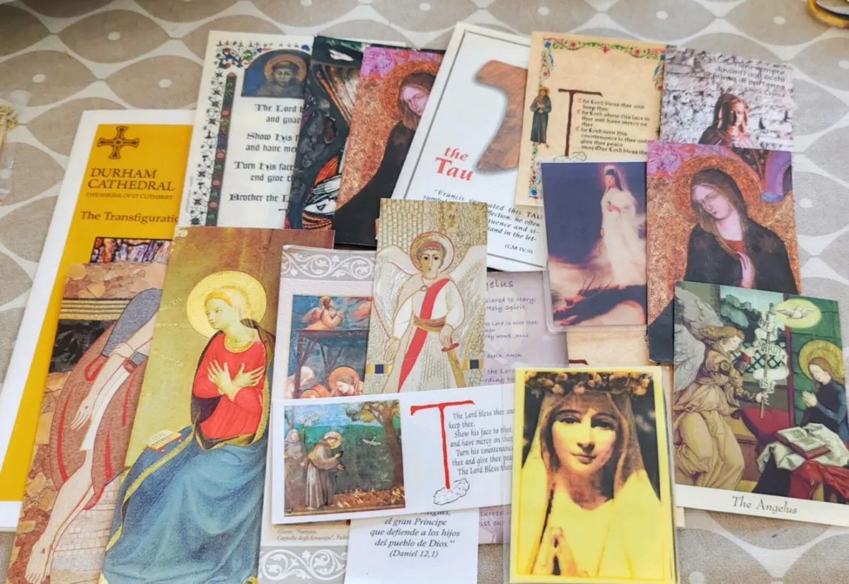 Retro selection of prayer cards etc - Image 1