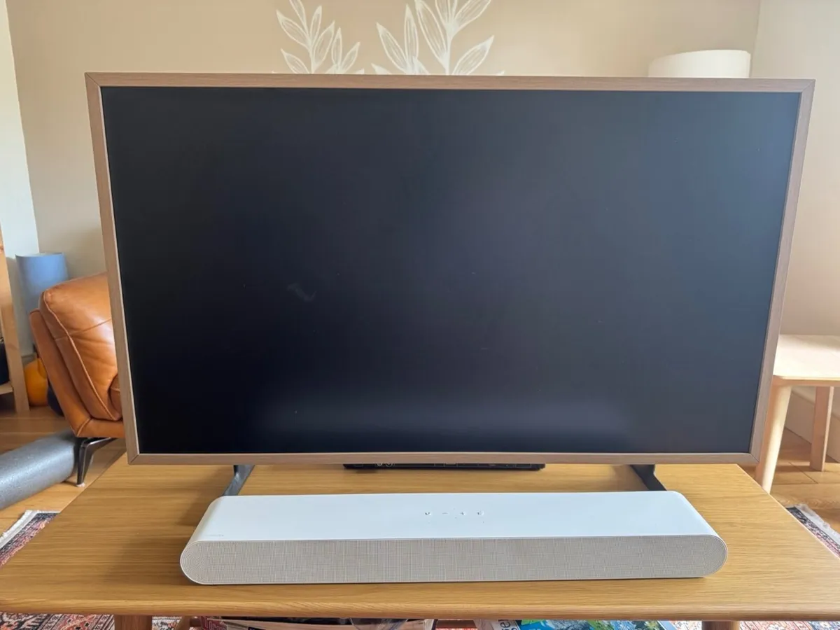 Samsung Frame TV 43” + HW-S61B Soundbar Bundle - Image 2