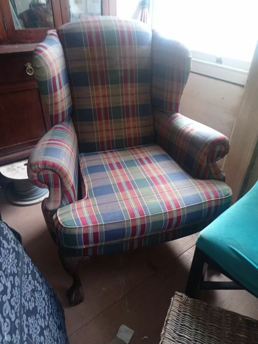 Queen Anne Chair + lights - Image 2