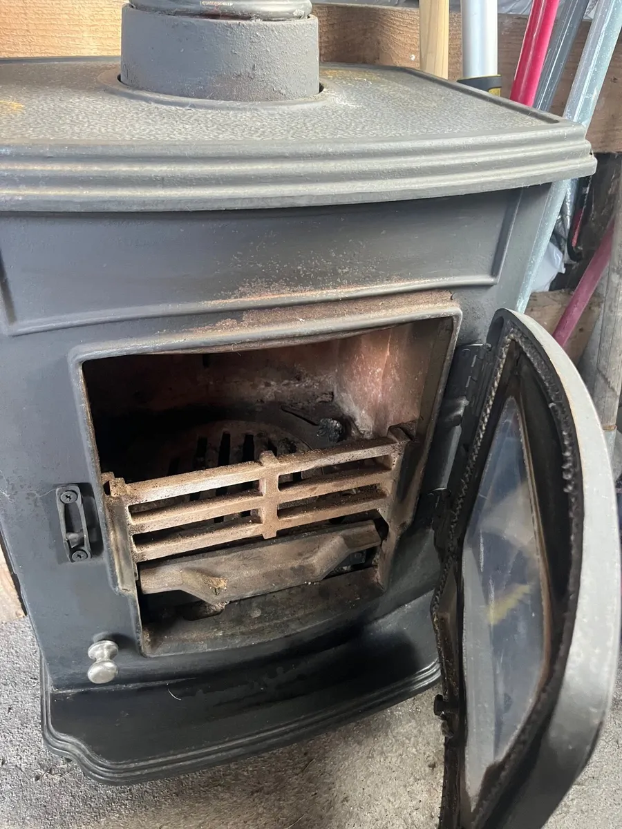 Stove - Image 1