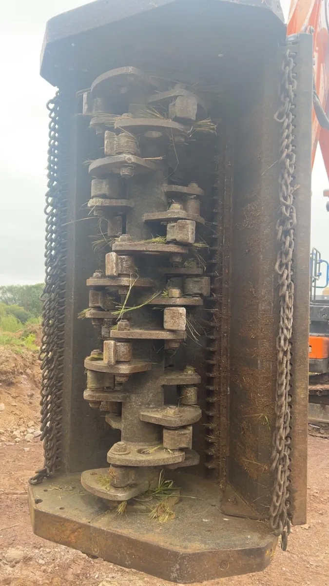 14 ton mulcher - Image 3