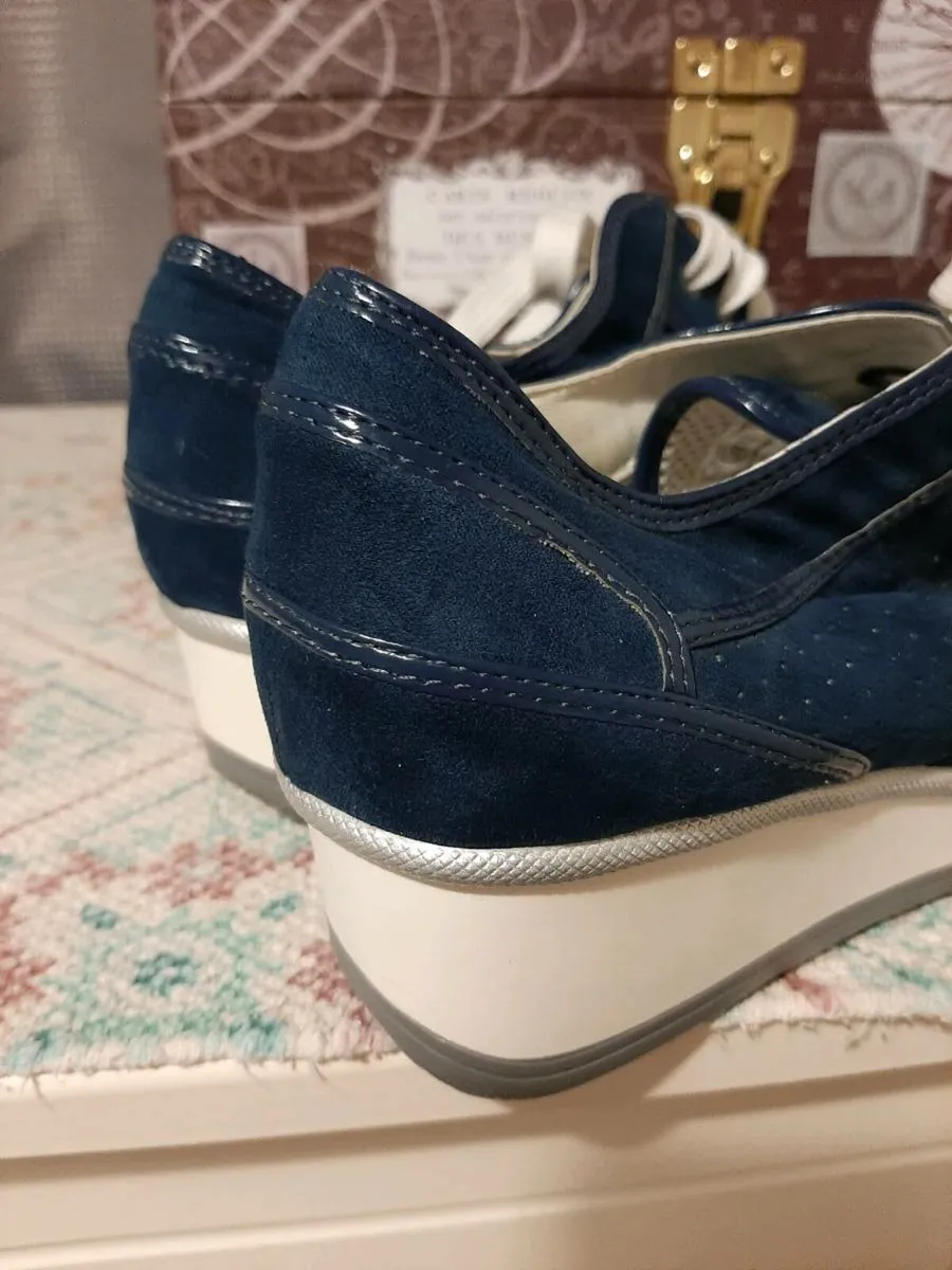 Shoes - Image 1