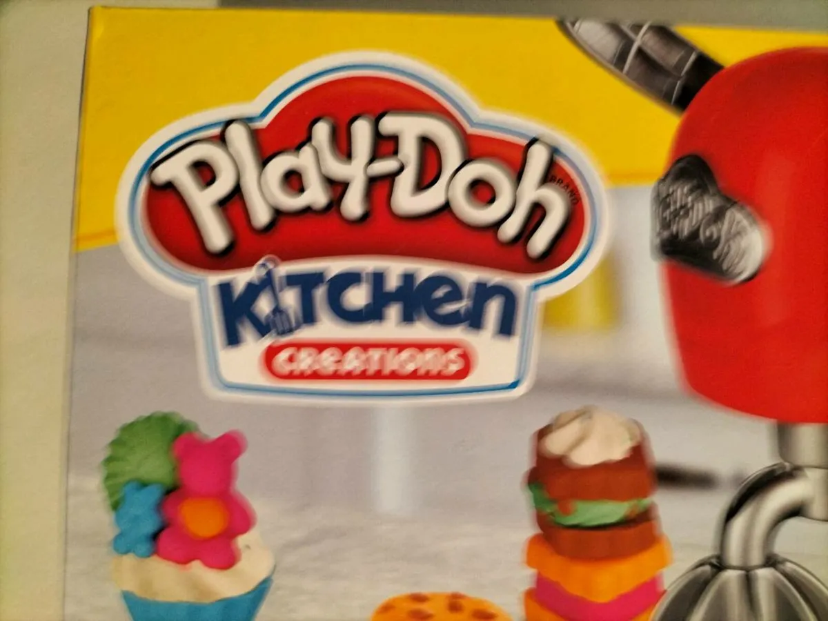 New. Play-Doh Magical Mixer Playset - Image 2