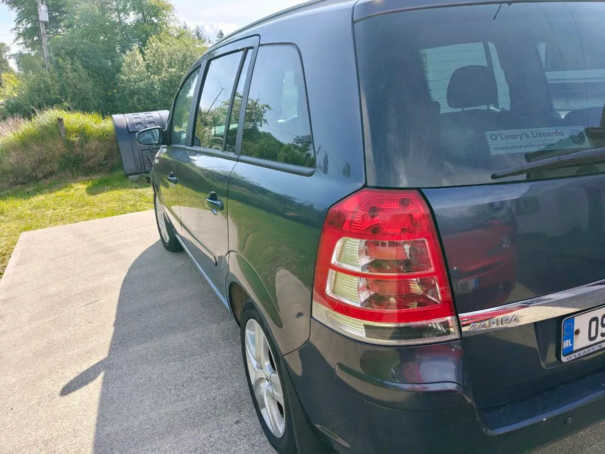 2009 opel zafira - 7 seater family car - Image 2