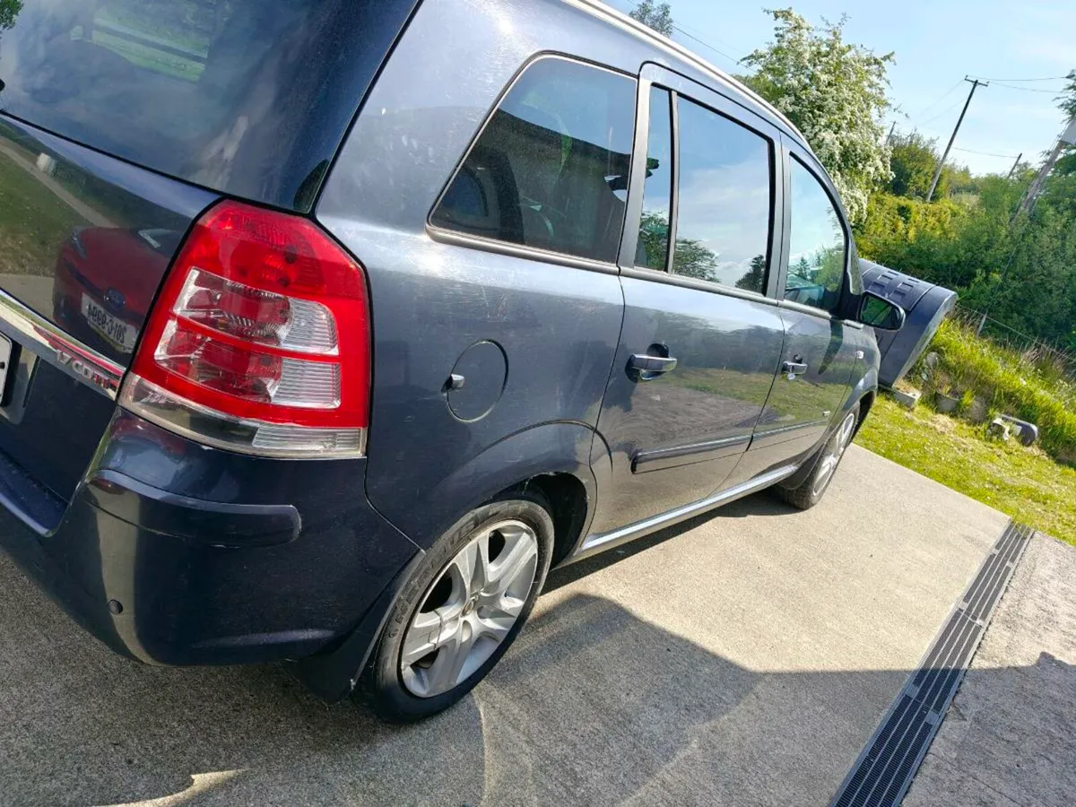 2009 opel zafira - 7 seater family car - Image 3
