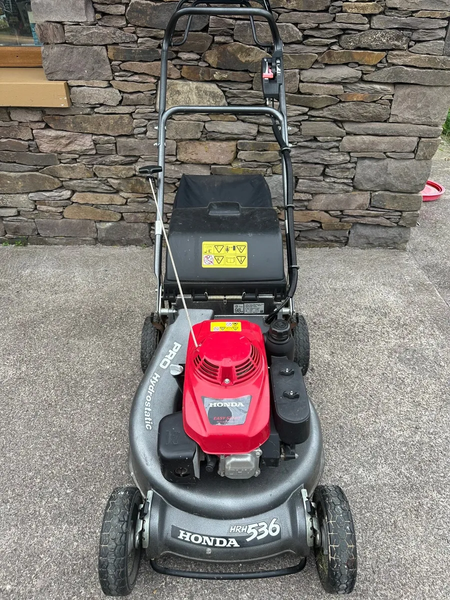 Honda HRH 536 Lawnmower, Strimmer, Hedge Cutters - Image 1