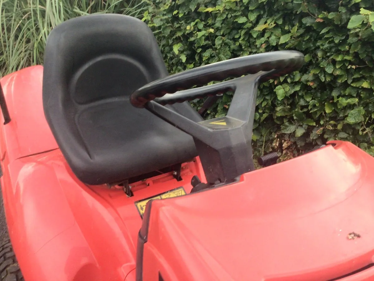 Castlegarden 21HP hydro ride on lawnmower - Image 2