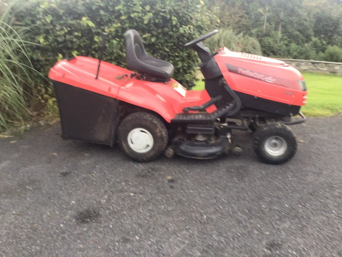 Castlegarden 21HP hydro ride on lawnmower - Image 4