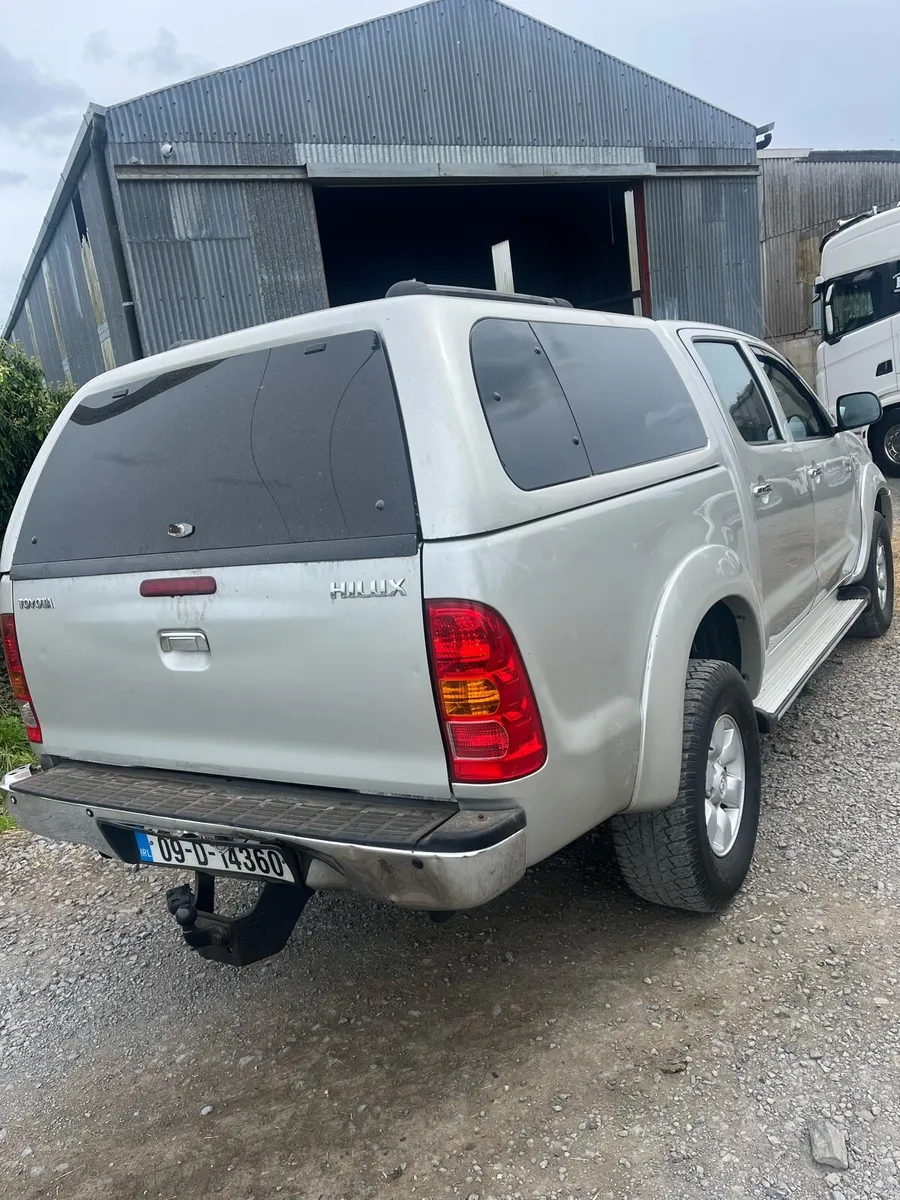 Toyota hilux - Image 4