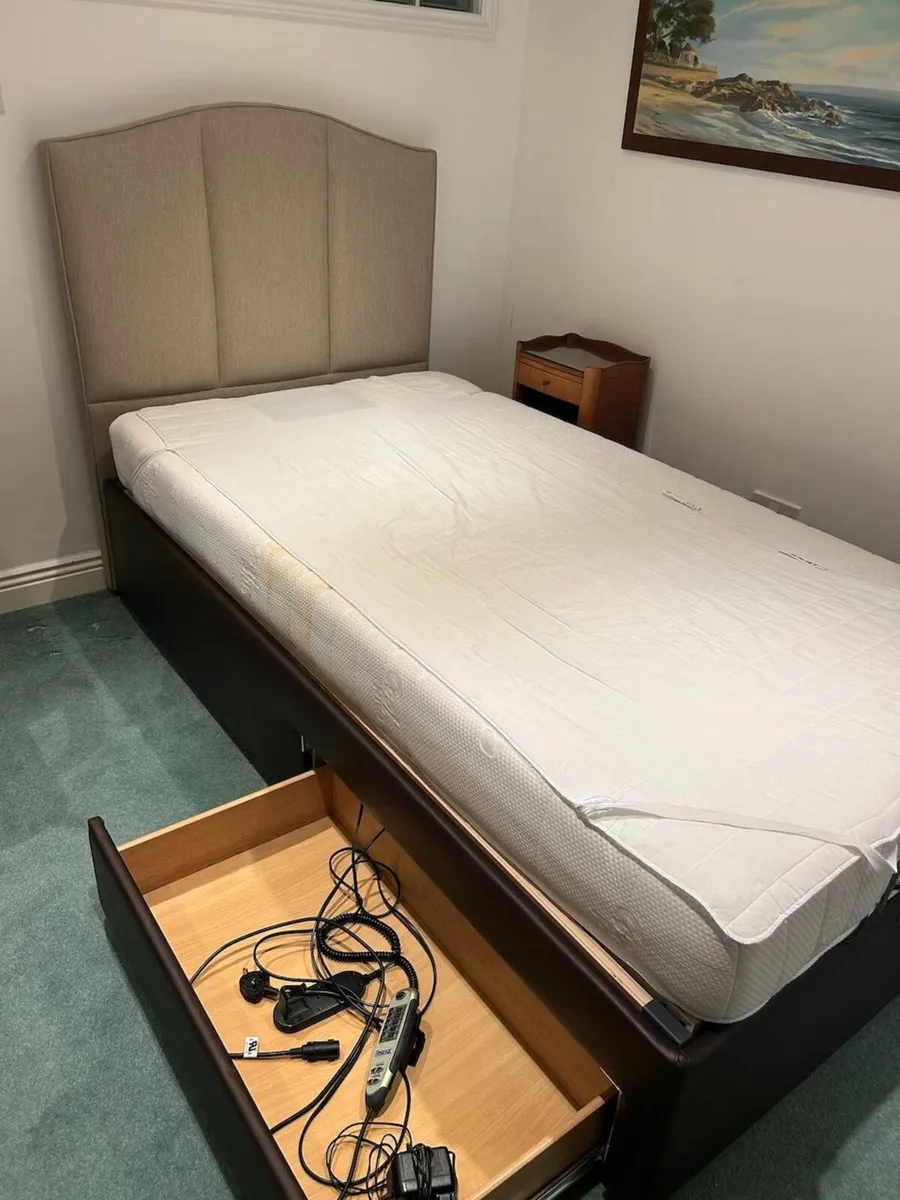 Deluxe Electric Adjustable / massage BED - Image 3