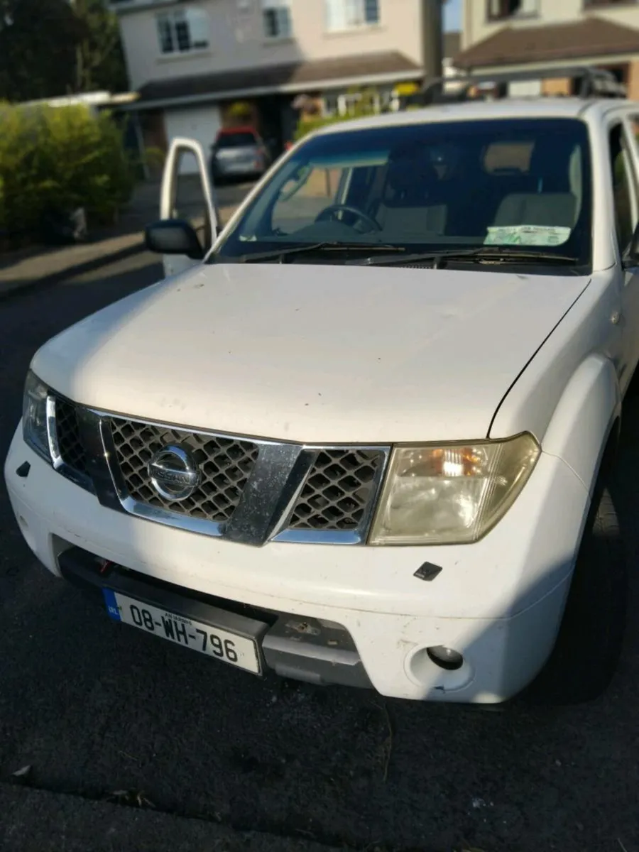 Nissan pathfinder 7 seat car - Image 1