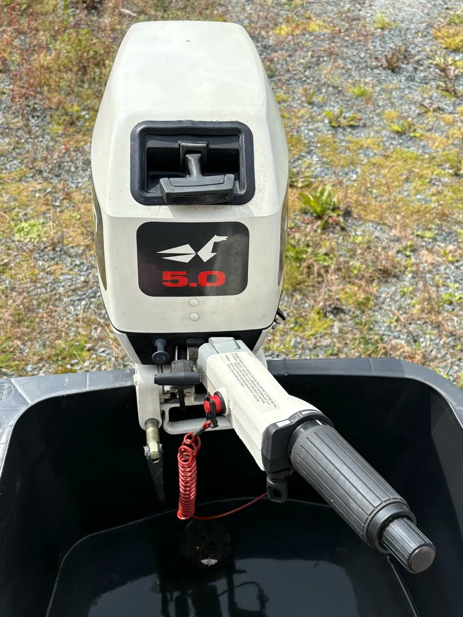 Johnson 5hp outboard - Image 3