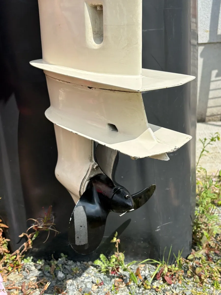 Johnson 5hp outboard - Image 4