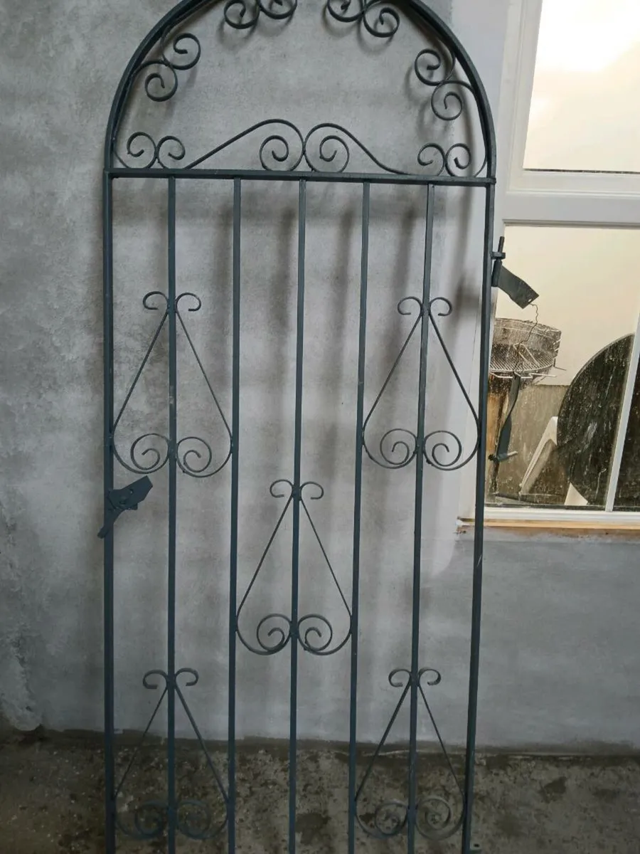Galvanised steel garden gate - Image 2