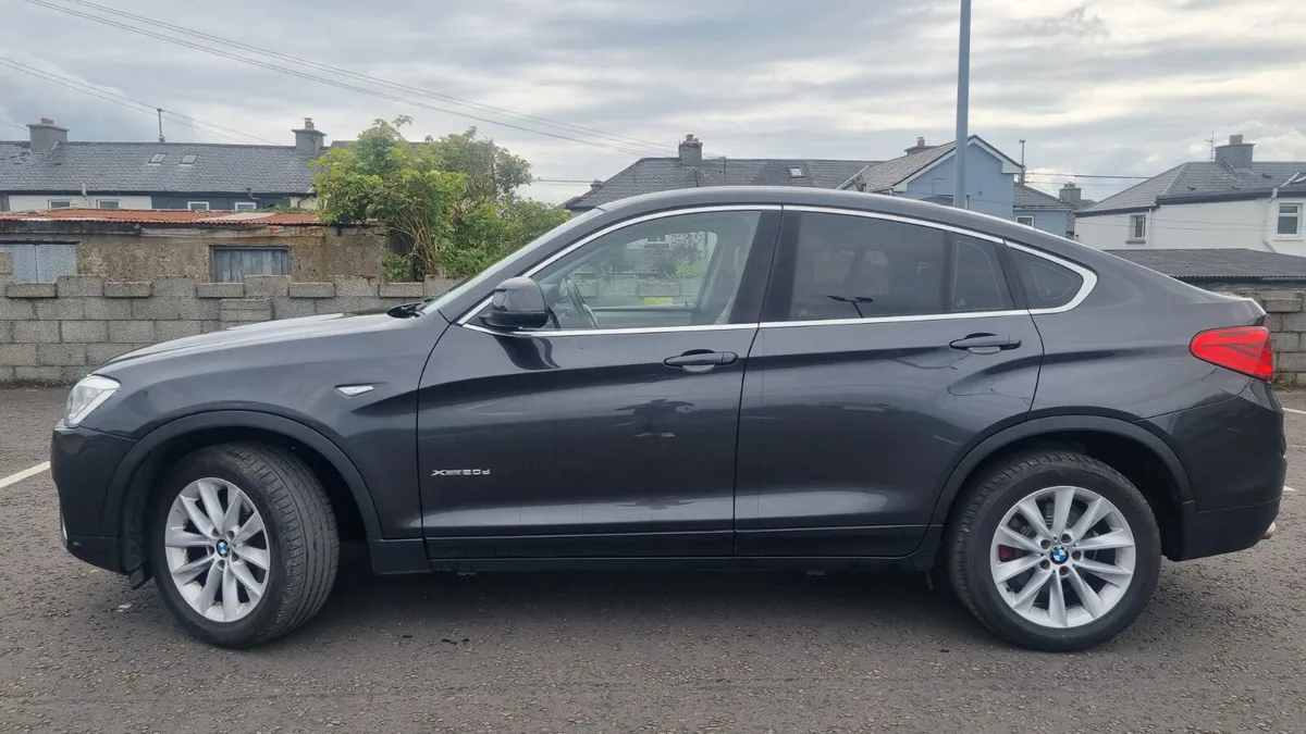 152 BMW X4 Se 20d X-drive - Image 2