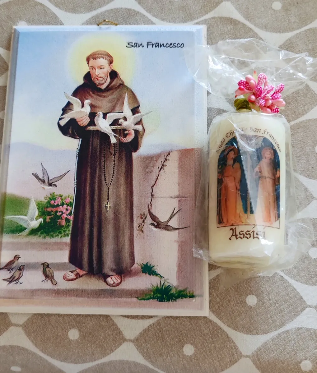 St. Frances wooden plaque and candle - Image 3