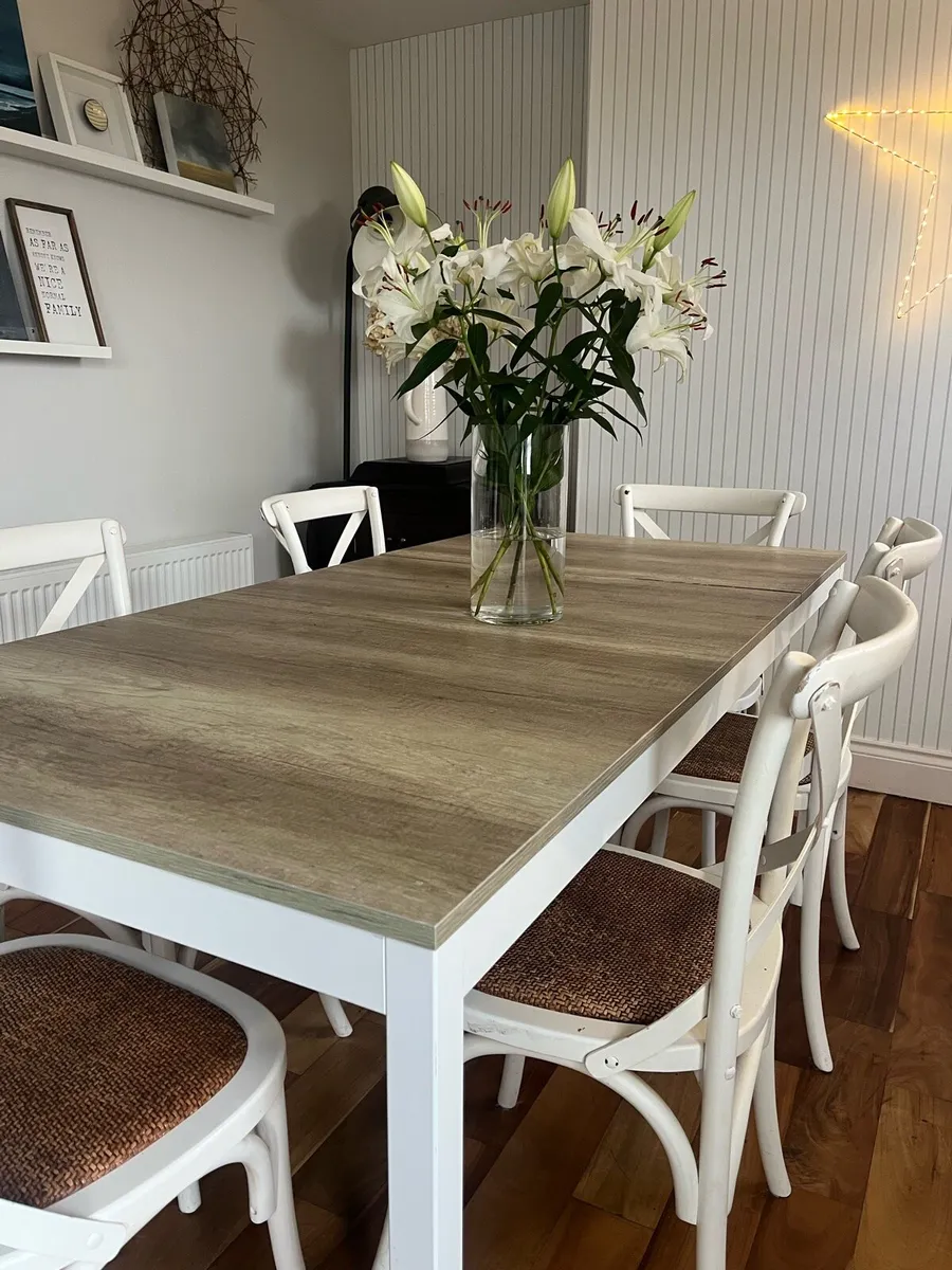 Dining table - extending - Image 2