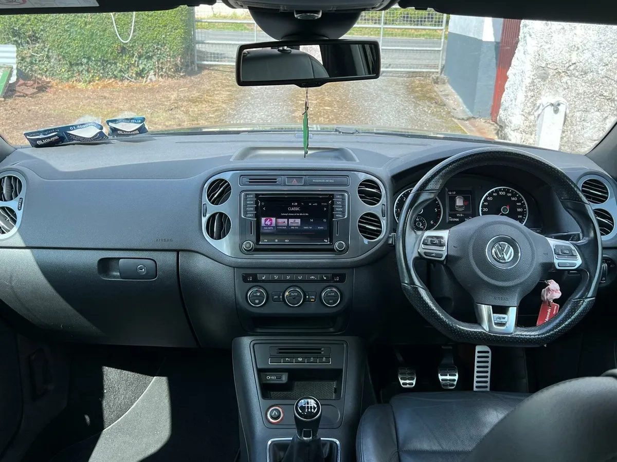 Car - Image 4